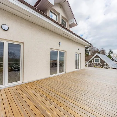 Upwind Guest house