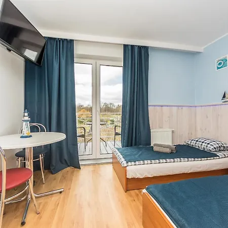 Upwind ゲストハウス 4*