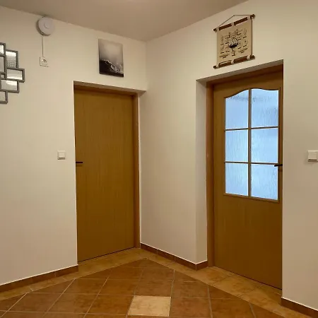 ゲストハウス Upwind Osłonino