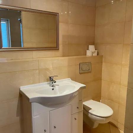 Upwind ゲストハウス Osłonino